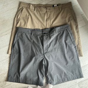 2 Vineyard vines performance Shorts 2 of them. size 40